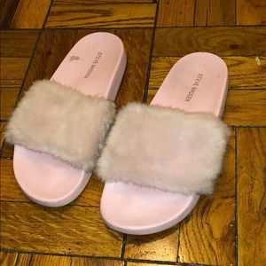 Steve madden slippers